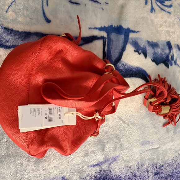 See By Chloé | Red Parrot | Vicki Leather Crossbody Bucket Bag - Picture 2 of 9